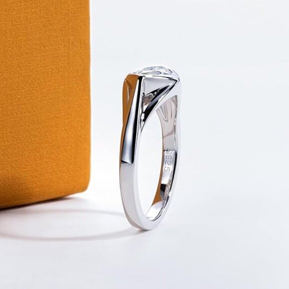 1cttw Marquise Cut Moissanite D Color VVS1 Clarity Silver Wedding Ring - Picture 6 of 6